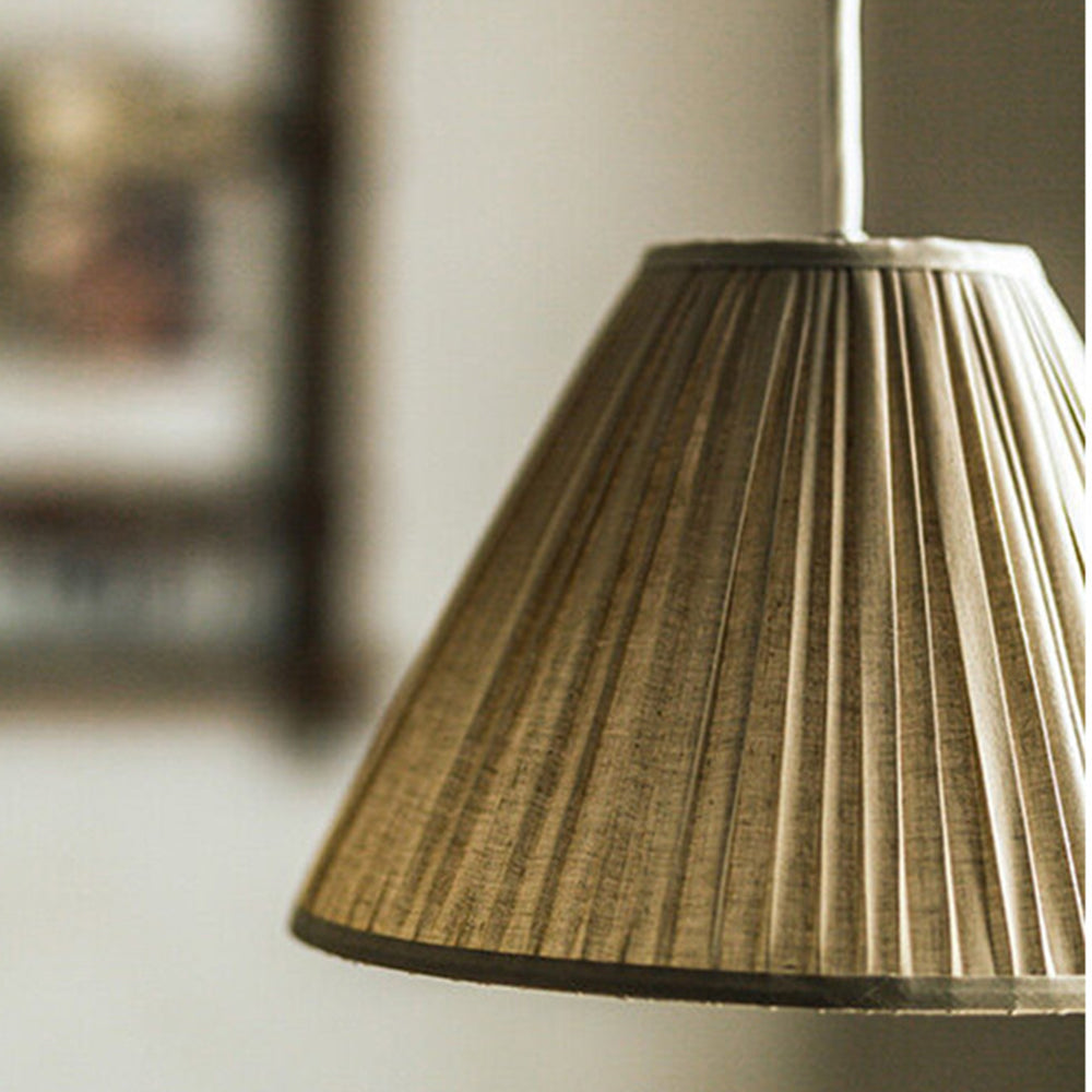 Ritta Pleated Pendant Light Wabi Sabi, Metal/Fabric, Living Room - Neutralighting
