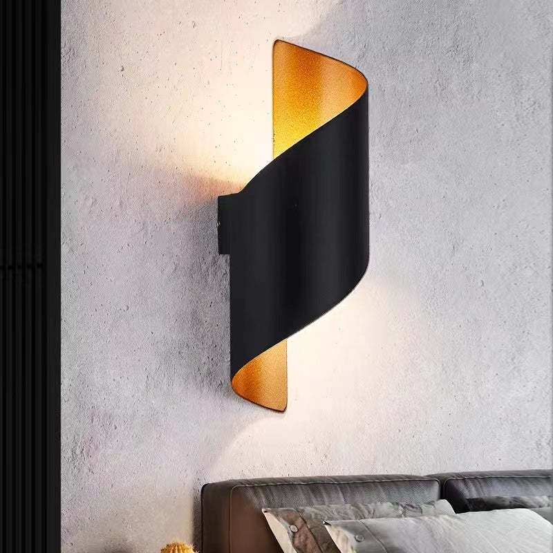 Travin Modern Conch Shape Spiral Outdoor Wall Lamp, Black/White/Gold - Neutralighting