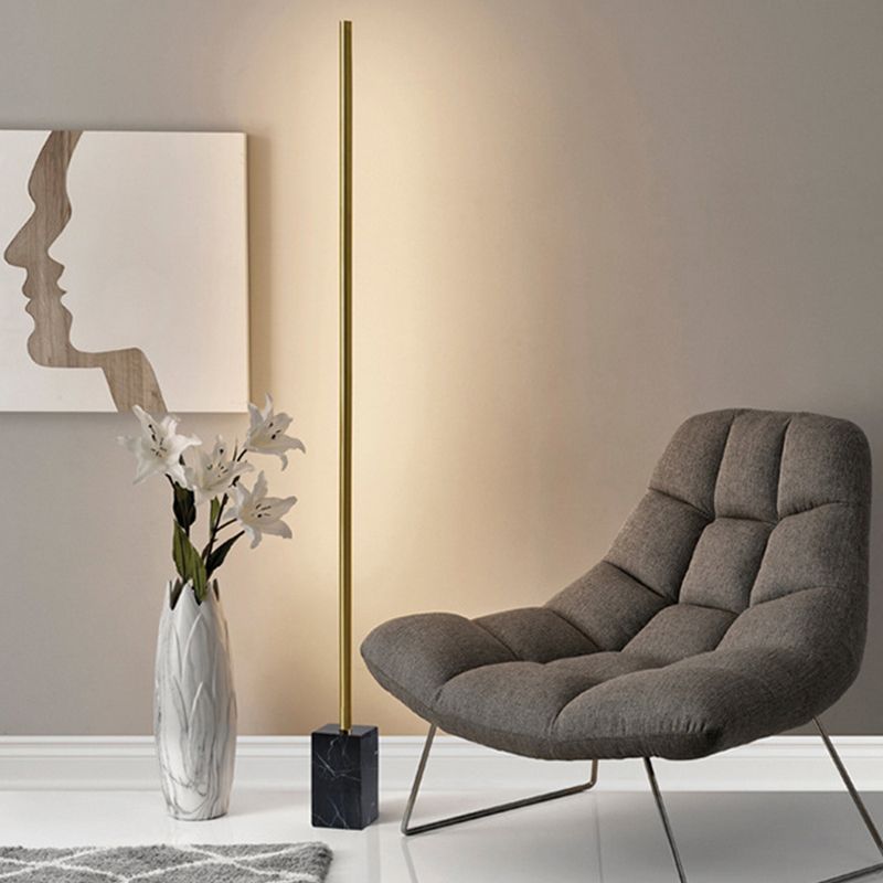 Edge Minimalist Linear Floor Lamp, Black/Gold, Metal/Marble - Neutralighting