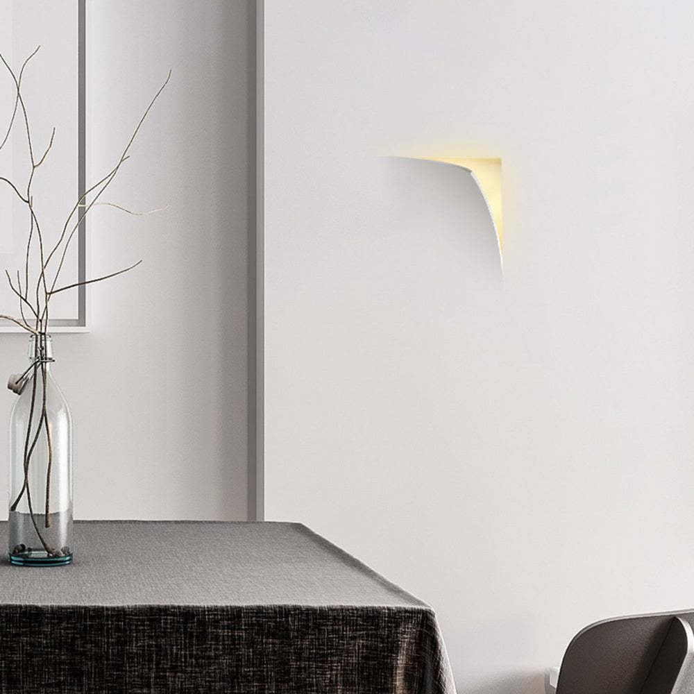 Aria Modern Recessed Metal/Plaster LED Wall Lamp, White - Neutralighting
