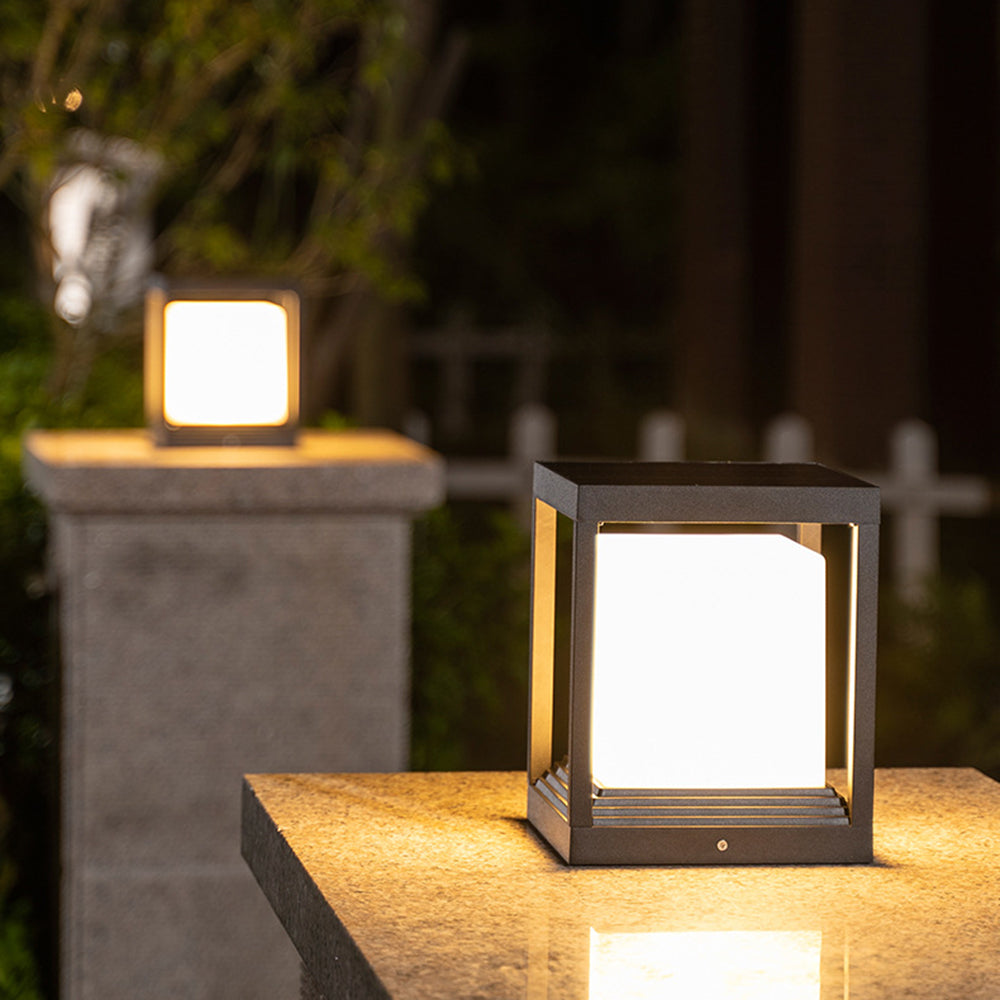 Ray Modern Rectangular Metal Outdoor Lamps, Black - Neutralighting