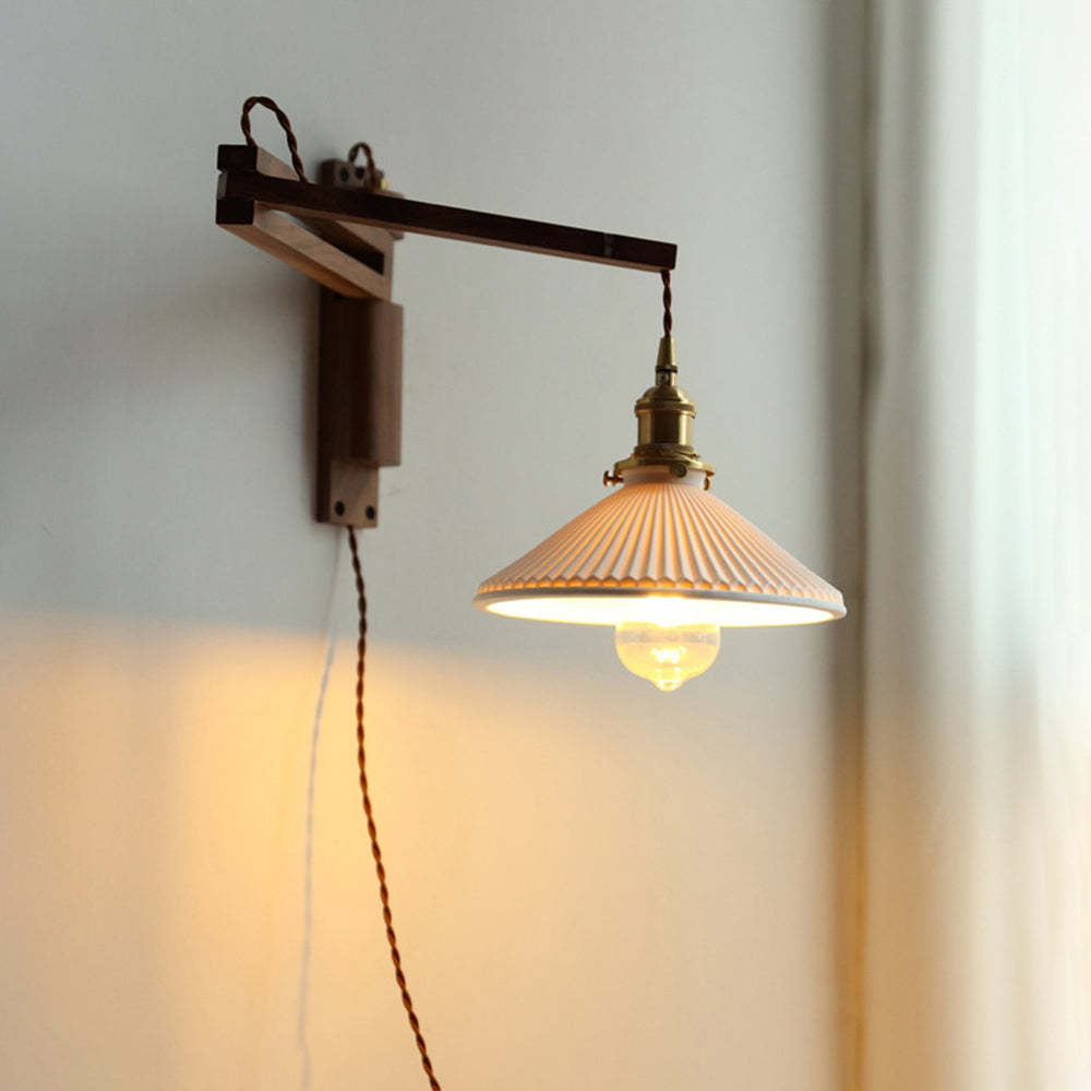 Muto Vintage Dome Ceramic/Wood Wall Lamp, Walnut/Wood/Clear - Neutralighting