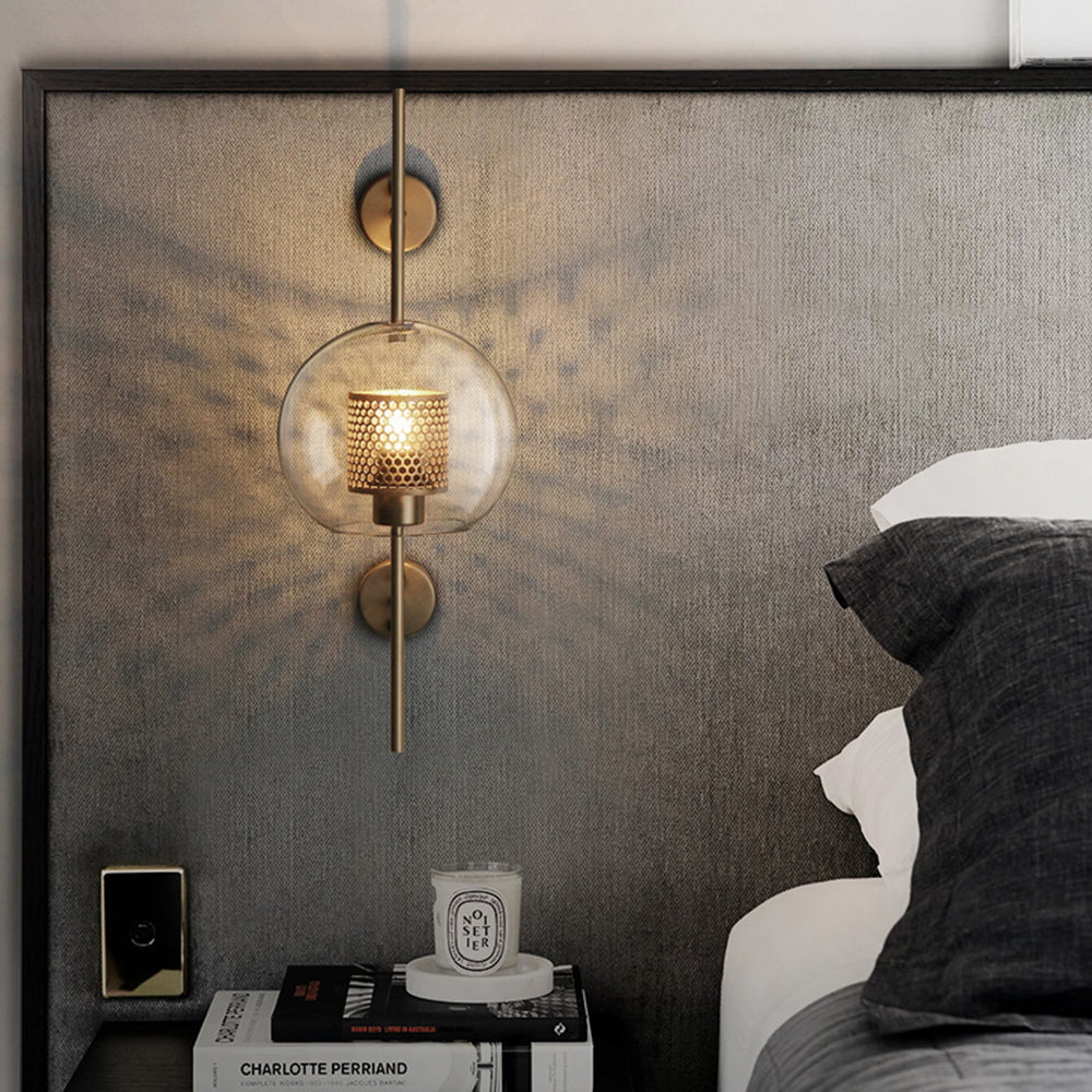 Kiri Industrial Classy Global Clear Glass Wall Lamp - Neutralighting