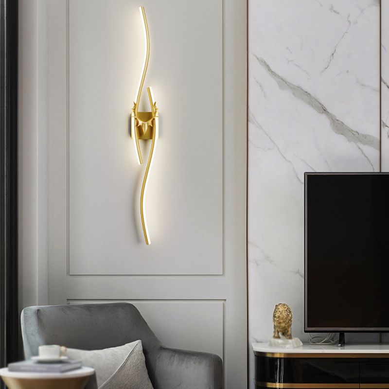 Arisha Modern Linear Metal Vanity LED Wall Lamp, Black/Gold - Neutralighting
