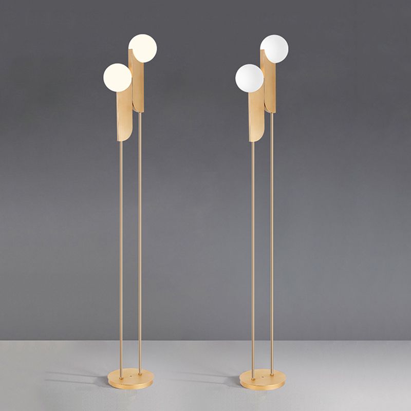 Salgado Minimalist Gold Floor Lamp, Metal, Living room - Neutralighting