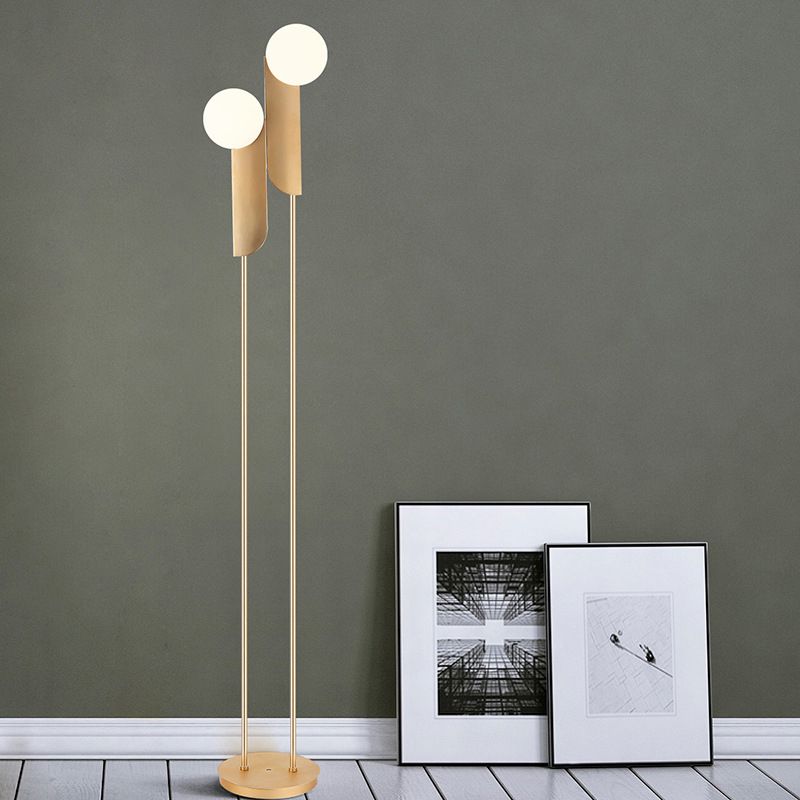 Salgado Minimalist Gold Floor Lamp, Metal, Living room - Neutralighting