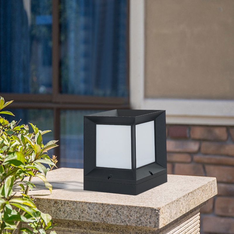 Ray Modern Simple Rectangle Metal Outdoor Floor Lamp, Black - Neutralighting