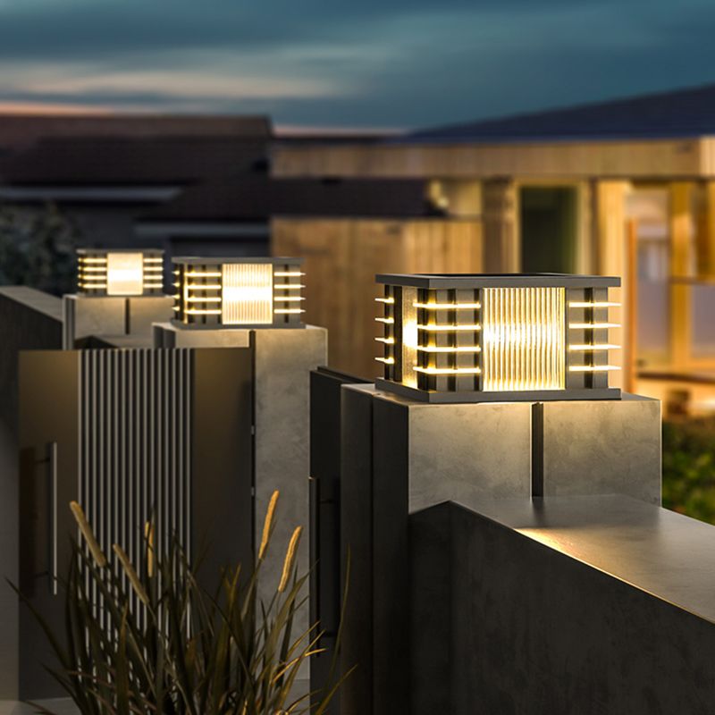 Ray Modern Square Metal Acrylic Glass Outdoor Solar Floor Lamps, Black - Neutralighting