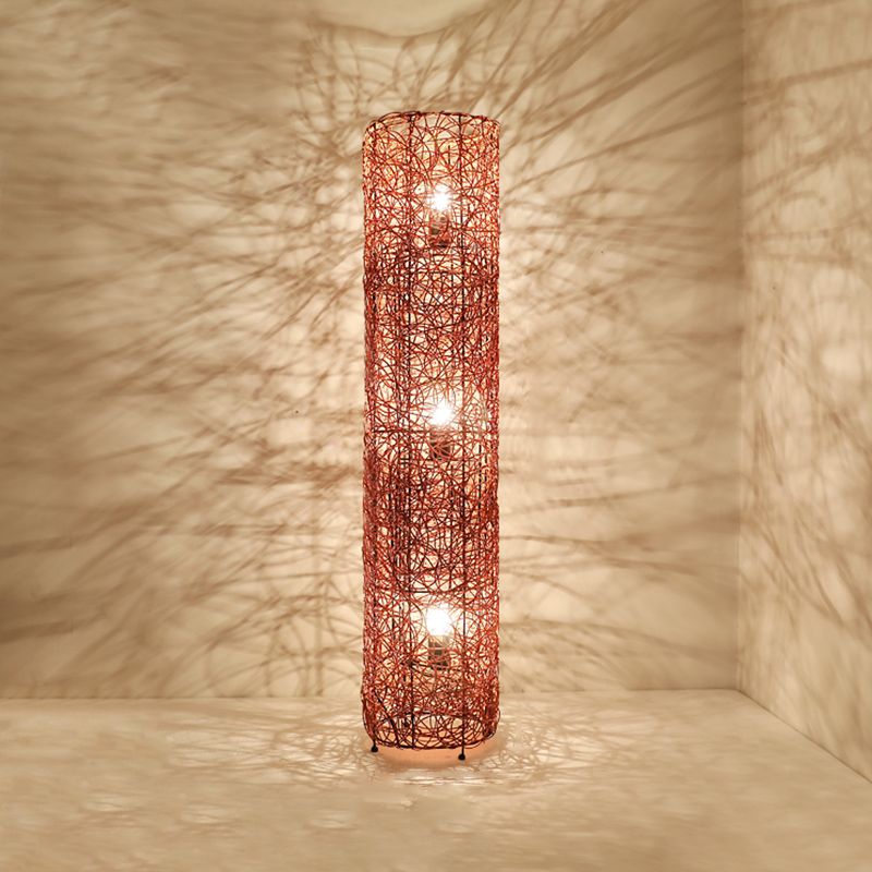 Ritta Retro Vase Wood Rattan Floor Lamp, White/Brown - Neutralighting