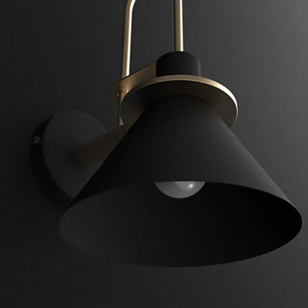 Valentina Vintage Horn Shape Metal Wall Lamp, Living room/Bedroom/Bathroom - Neutralighting