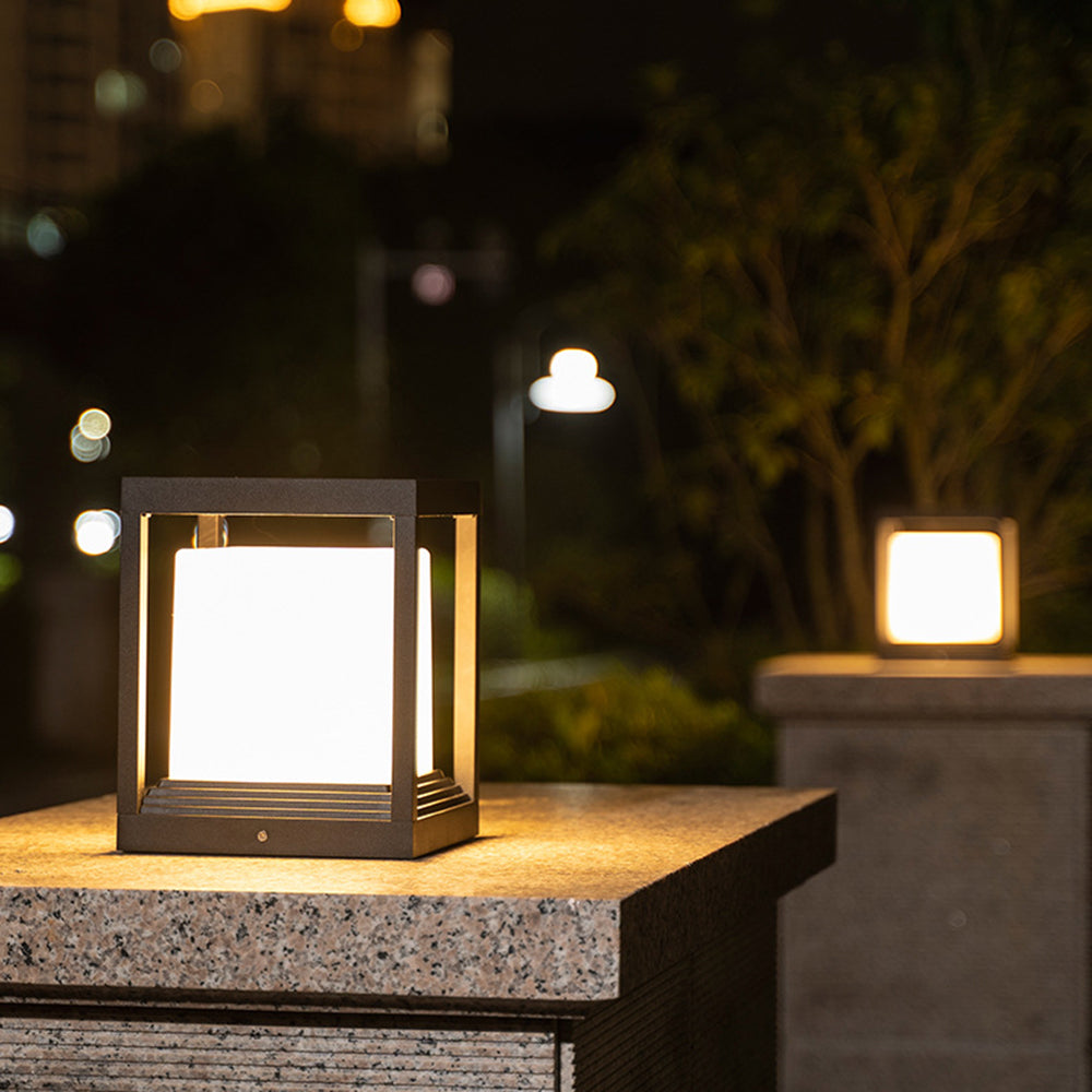 Ray Modern Rectangular Metal Outdoor Lamps, Black - Neutralighting