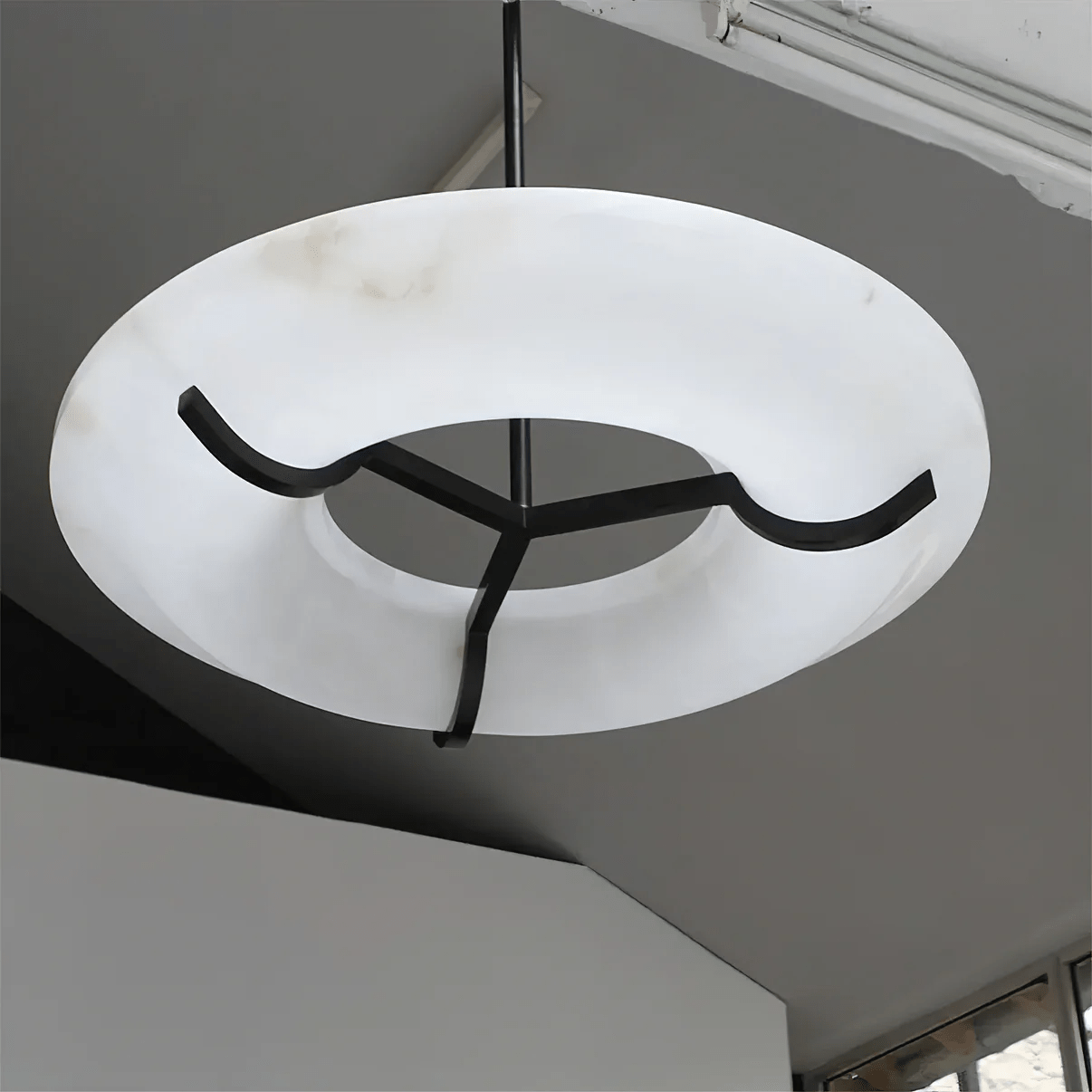 Uvare Alabaster Chandelier - Neutralighting