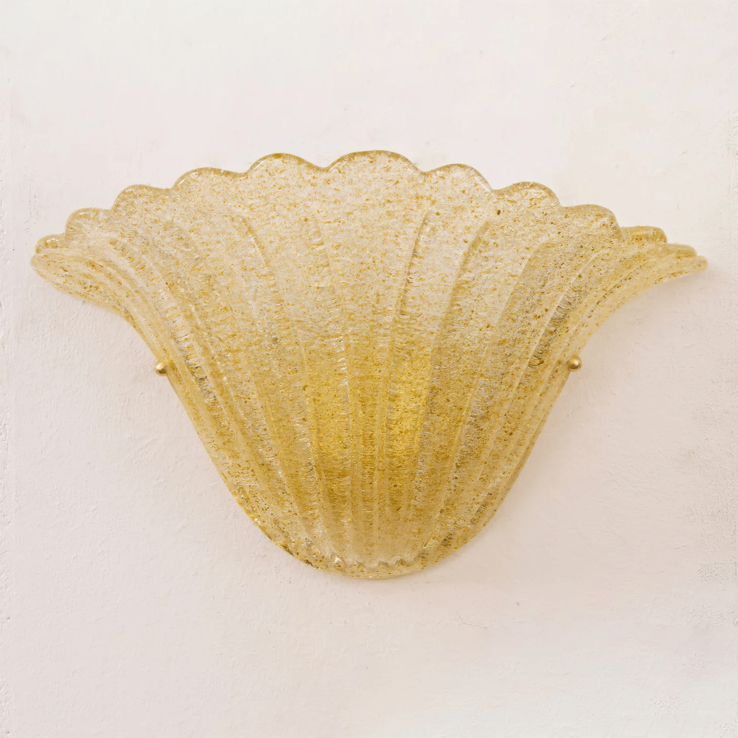 Aurora Wall Lamp Scallop Edge Textured Glass Elegant - Neutralighting