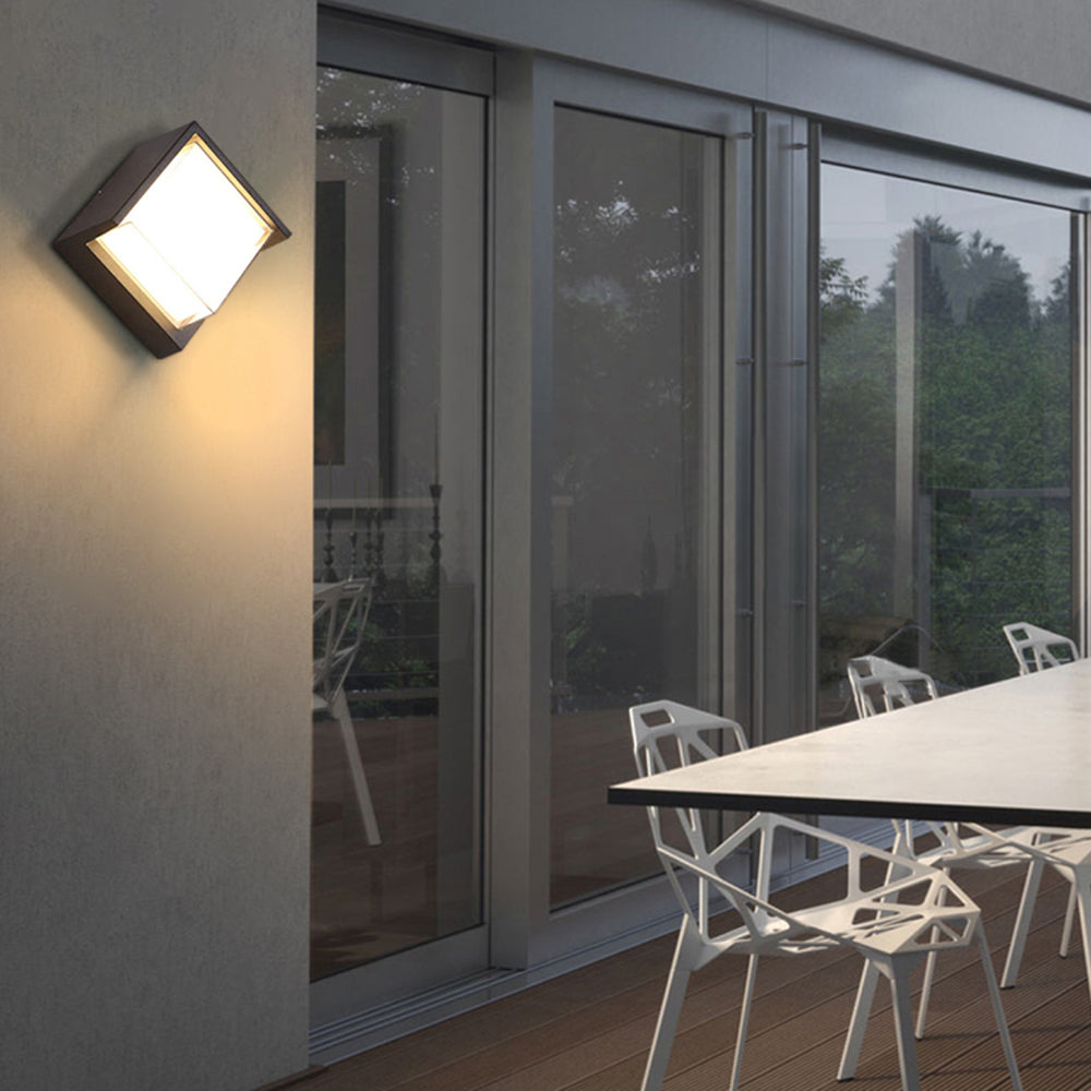 Ray Modern Square Metal Outdoor Wall Lamp Black White - Neutralighting