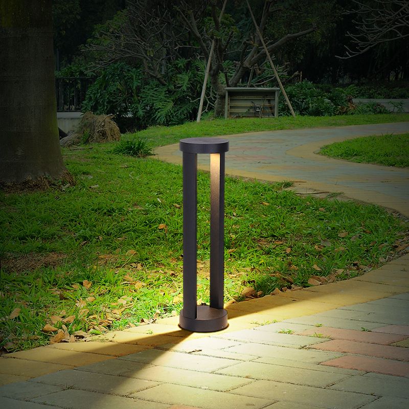 Ray Minimalist Cylindrical Hollow Solar Outdoor Path Light, Black - Neutralighting