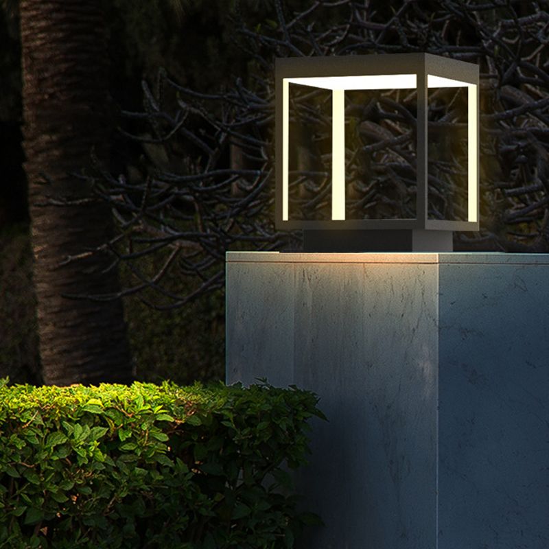 Ray Modern Rectangular Metal LED Outdoor Light Post - Neutralighting