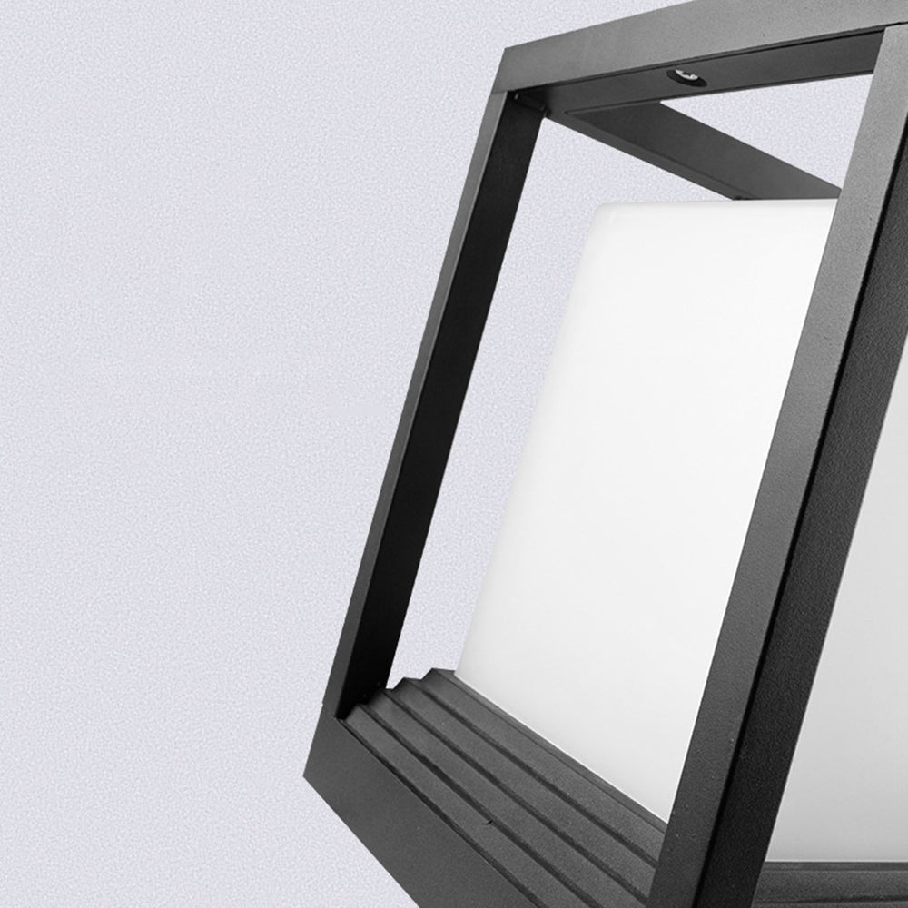 Ray Modern Rectangular Metal Outdoor Lamps, Black - Neutralighting