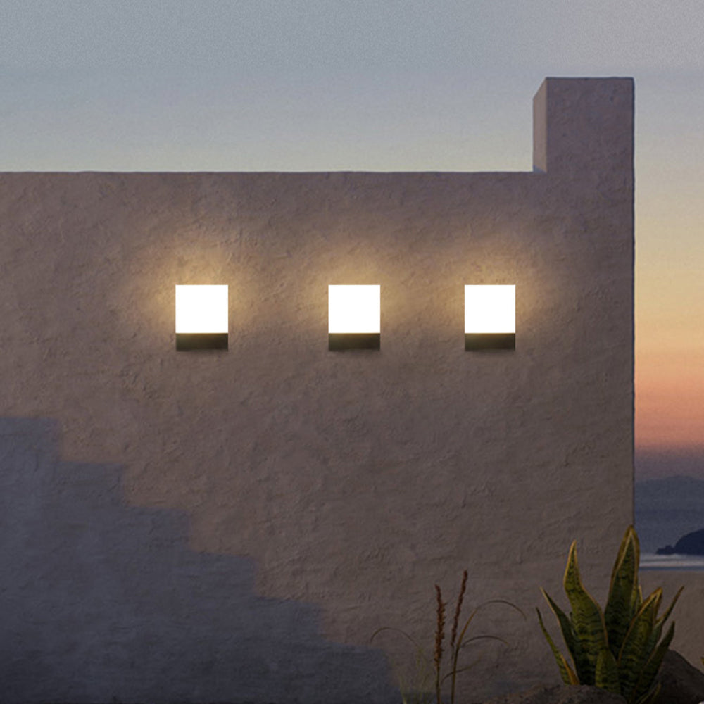 Ray Modern Sensor Rectangular Metal Outdoor Wall Lamp, Black/White - Neutralighting