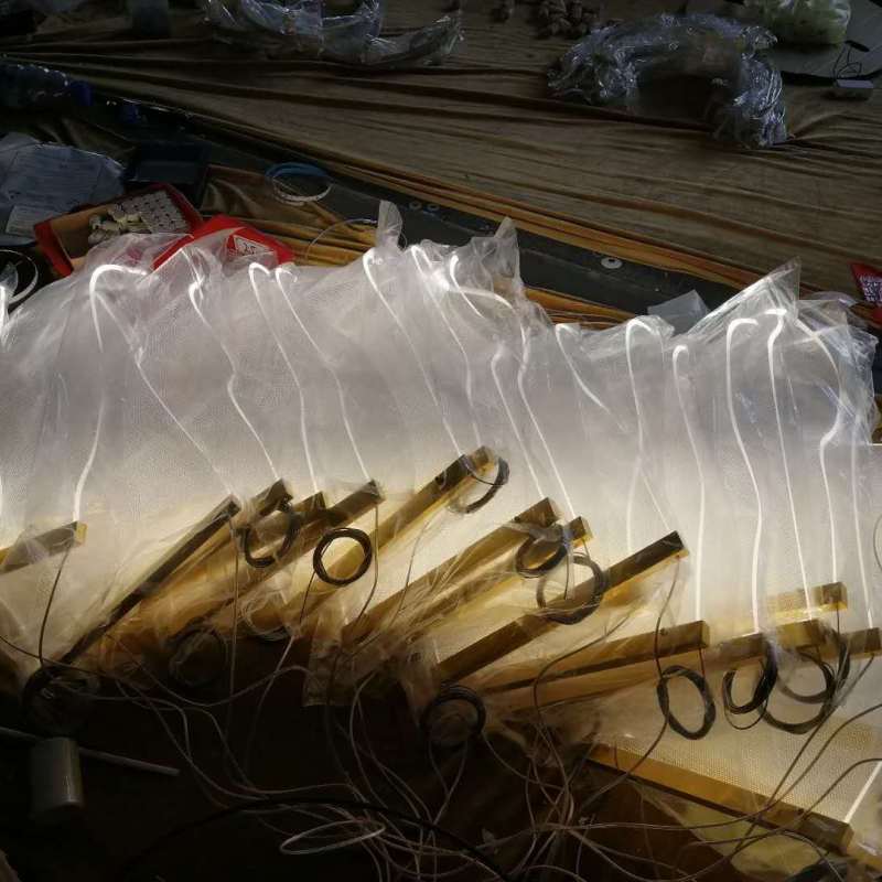 Arisha Luxury Artistic Chandelier, Gold - Neutralighting