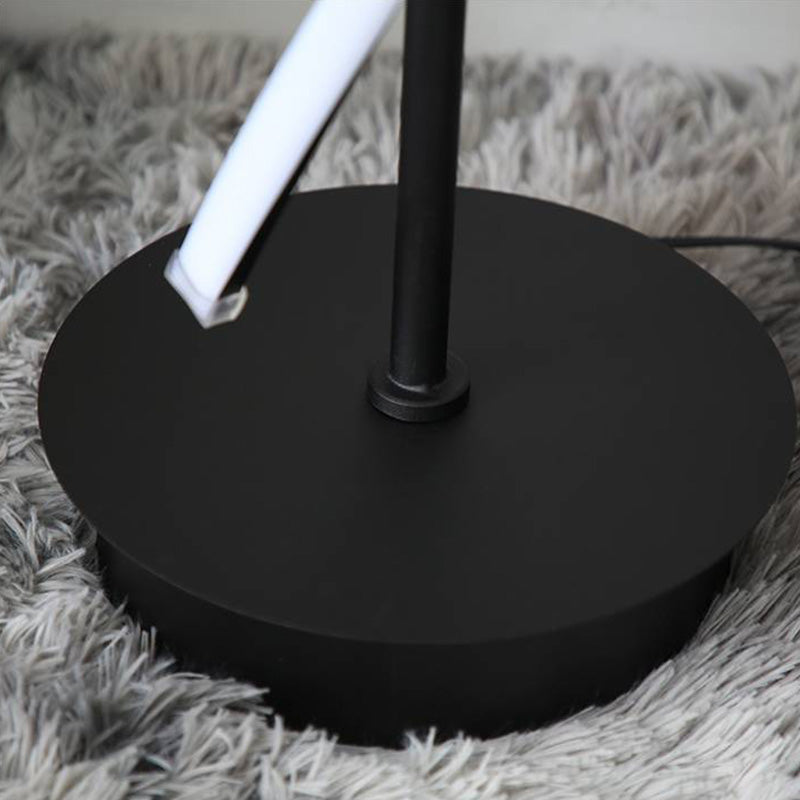 Mira Postmodern Linear Acrylic Floor Lamp, Black/White - Neutralighting