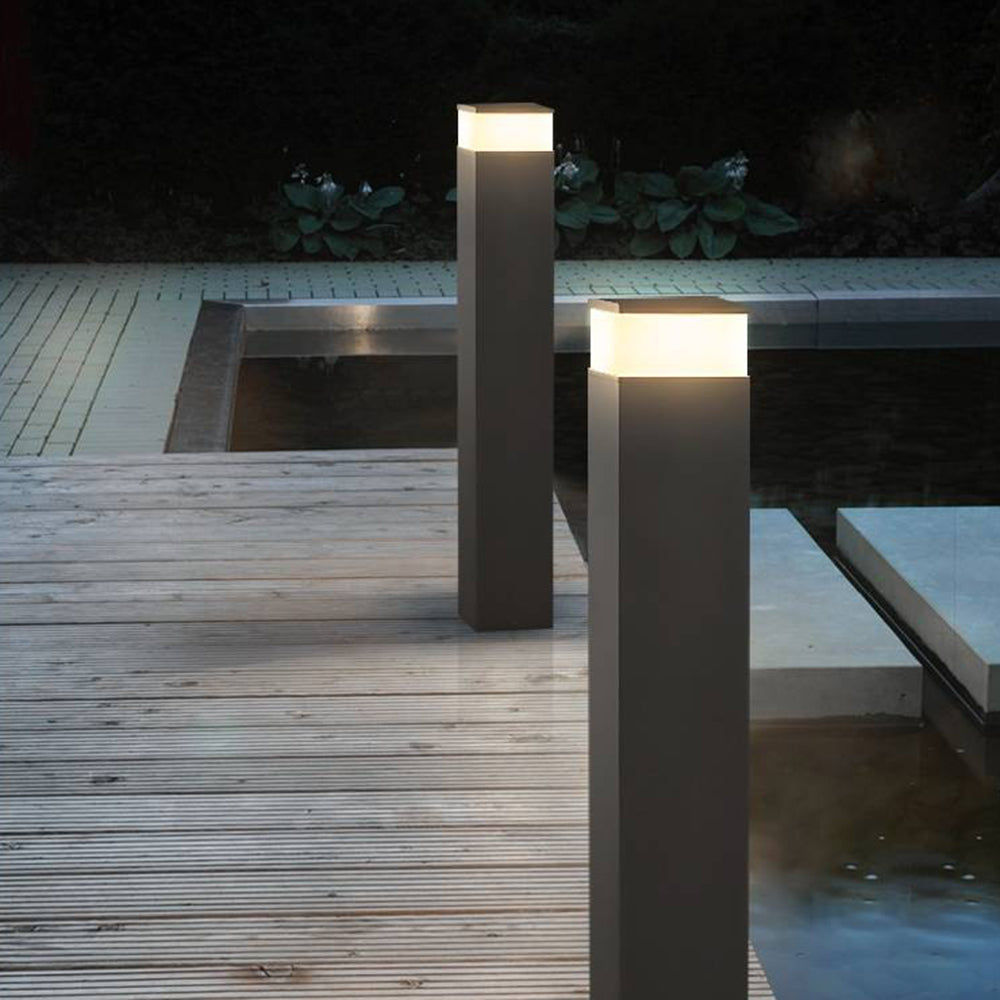 Ray Modern Metal Rectangular Outdoor Path Light, Black - Neutralighting