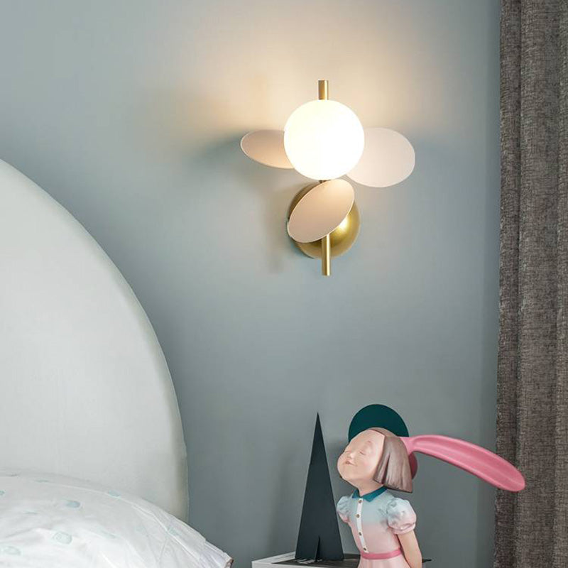 Arisha Petal Wall Lamp for Children's Room, 2 Colour - Neutralighting