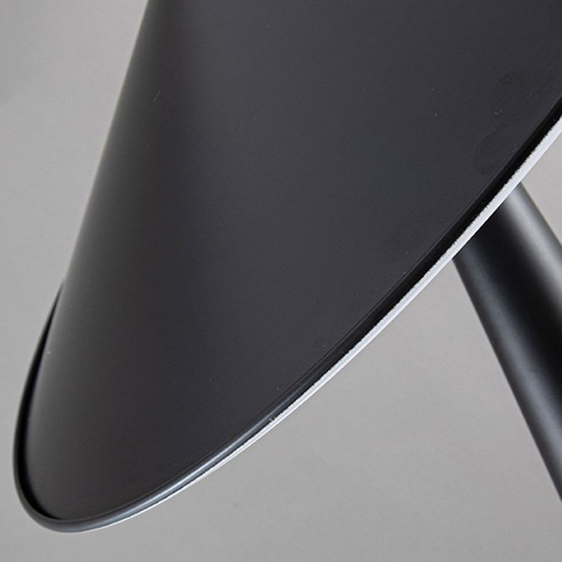 Salgado Modern Saucer Shaped Metal Floor Lamp,Black - Neutralighting