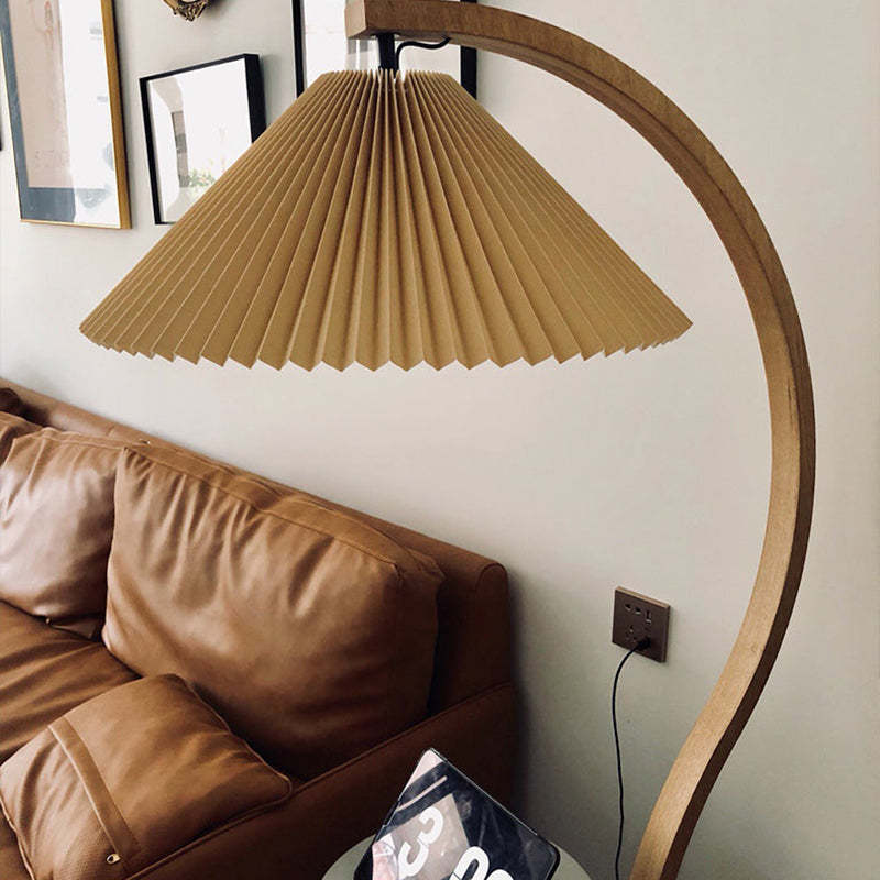 Muto Unique LED Floor Lamp, Wood/Metal, Living Room - Neutralighting
