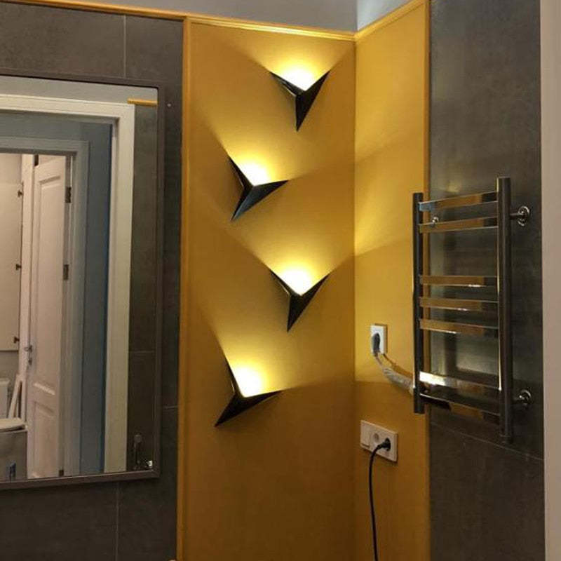 Calno Metal Modern LED Wall lamps for Bedroom, Triangle - Neutralighting