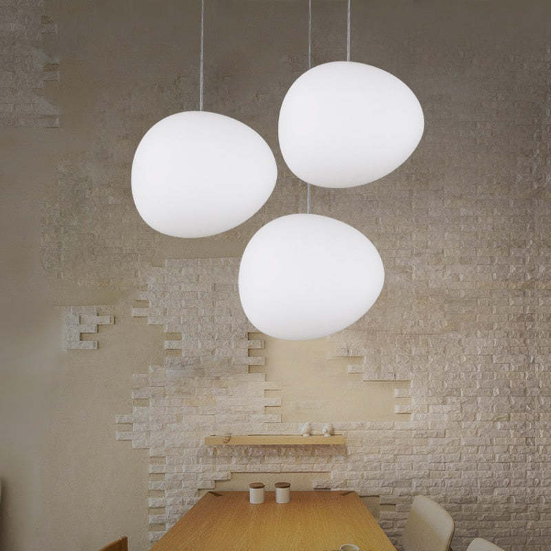 Elun Sleek Minimalist Floating Egg-shaped Glass Pendant Light - Neutralighting