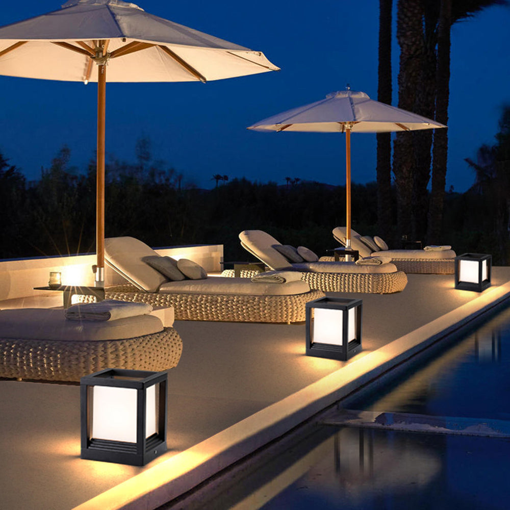 Ray Modern Rectangular Metal Outdoor Lamps, Black - Neutralighting