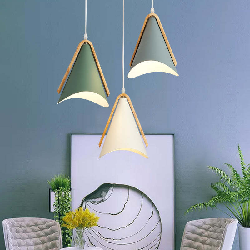 Ray Modern Solar Up Down Metal Outdoor Wall Lamp, Balck - Neutralighting
