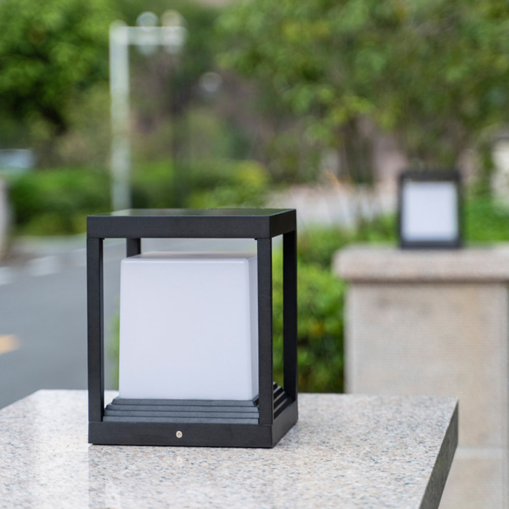 Ray Modern Rectangular Metal Outdoor Lamps, Black - Neutralighting