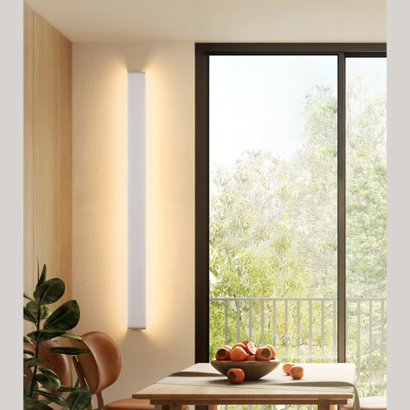 Arisha Minimalist Wall Lamp, Black/White - Neutralighting