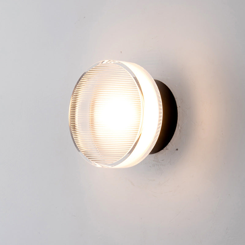 Arisha Modern Mini Bowl Metal Wall Lamp, Black/Gold - Neutralighting