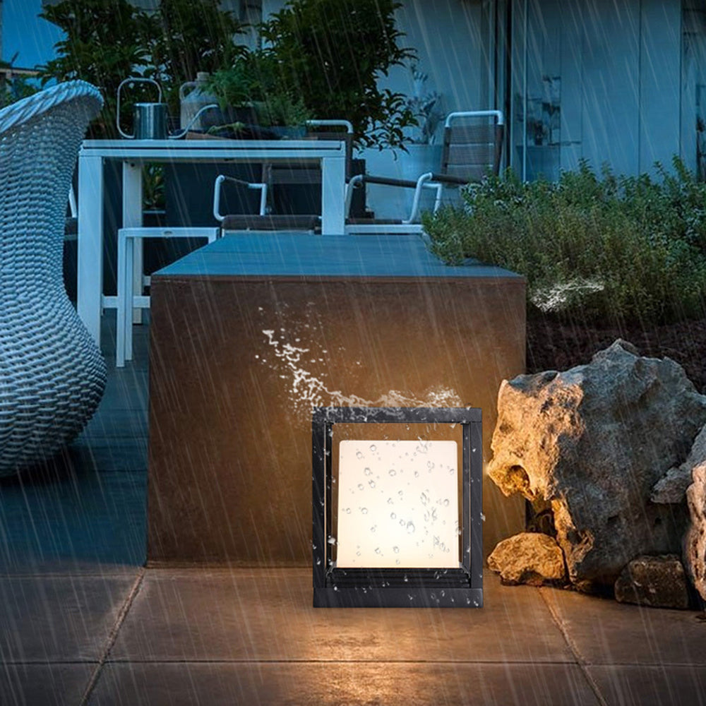 Ray Modern Rectangular Metal Outdoor Lamps, Black - Neutralighting