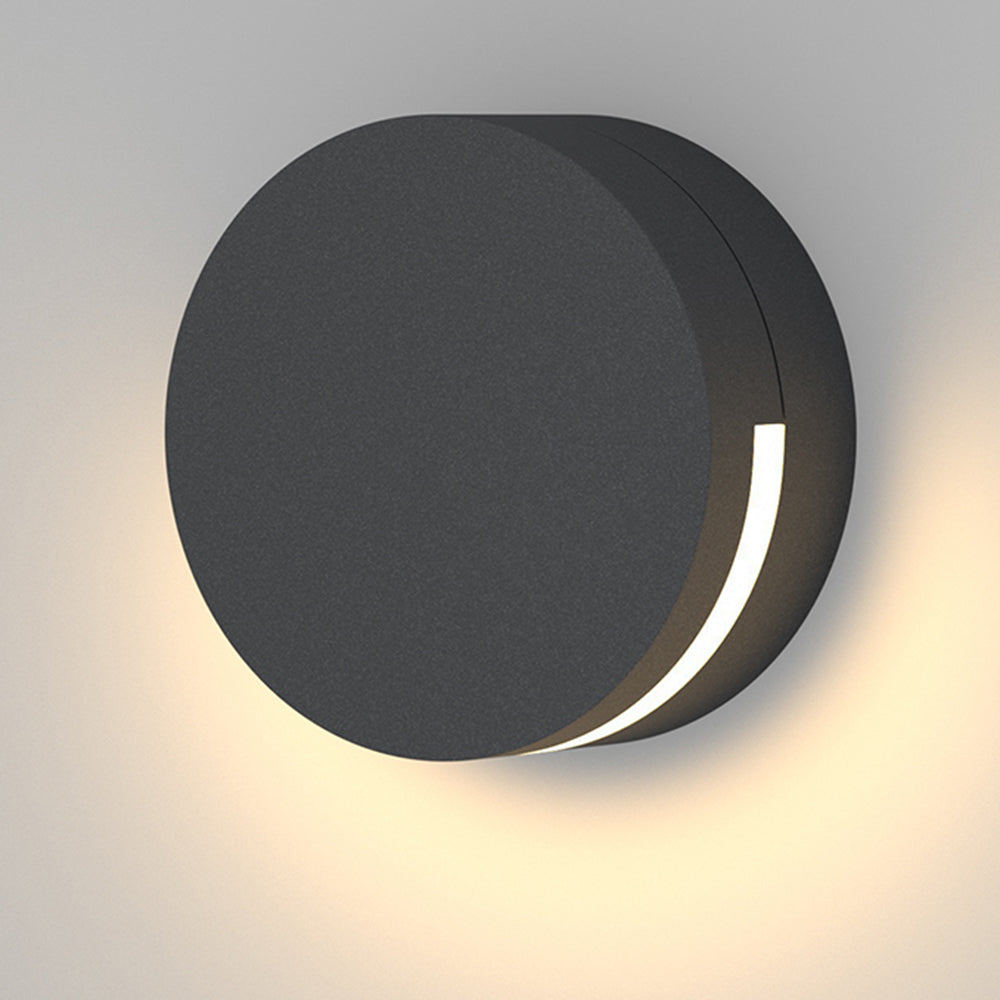 Ray Modern Minimalist Round Metal/Glass Waterproof Outdoor Wall Lamp, Black - Neutralighting