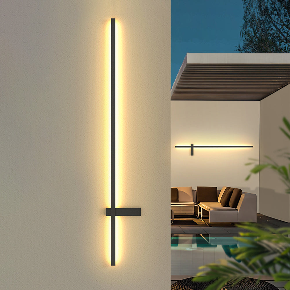 Ray Minimalist Duo-Linear Outdoor Wall Lamp, Black - Neutralighting