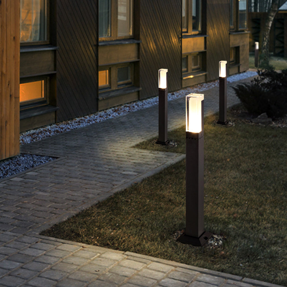 Ray Modern Rectangular Column Solar Outdoor Path Light, Black - Neutralighting