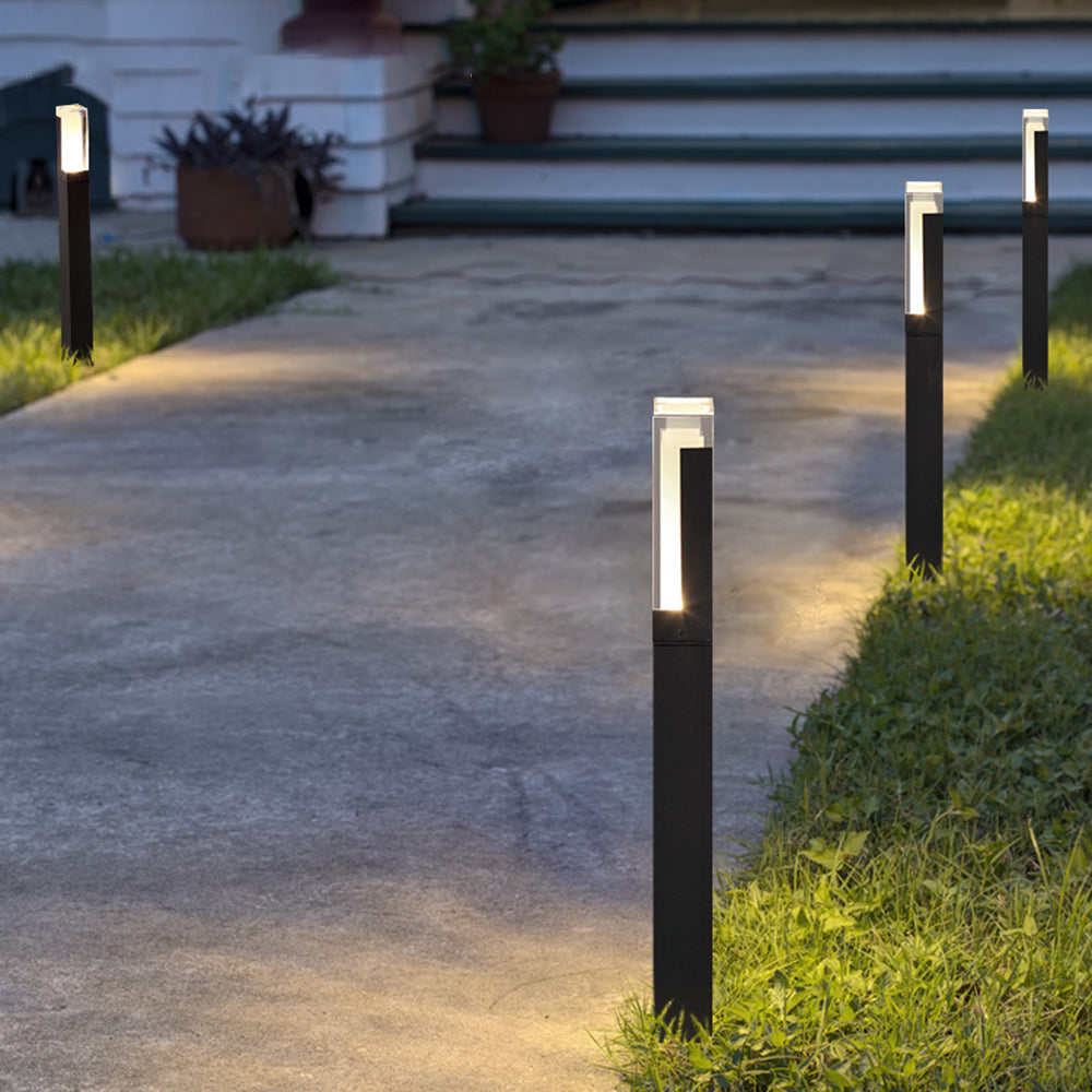 Ray Modern Rectangular Column Solar Outdoor Path Light, Black - Neutralighting