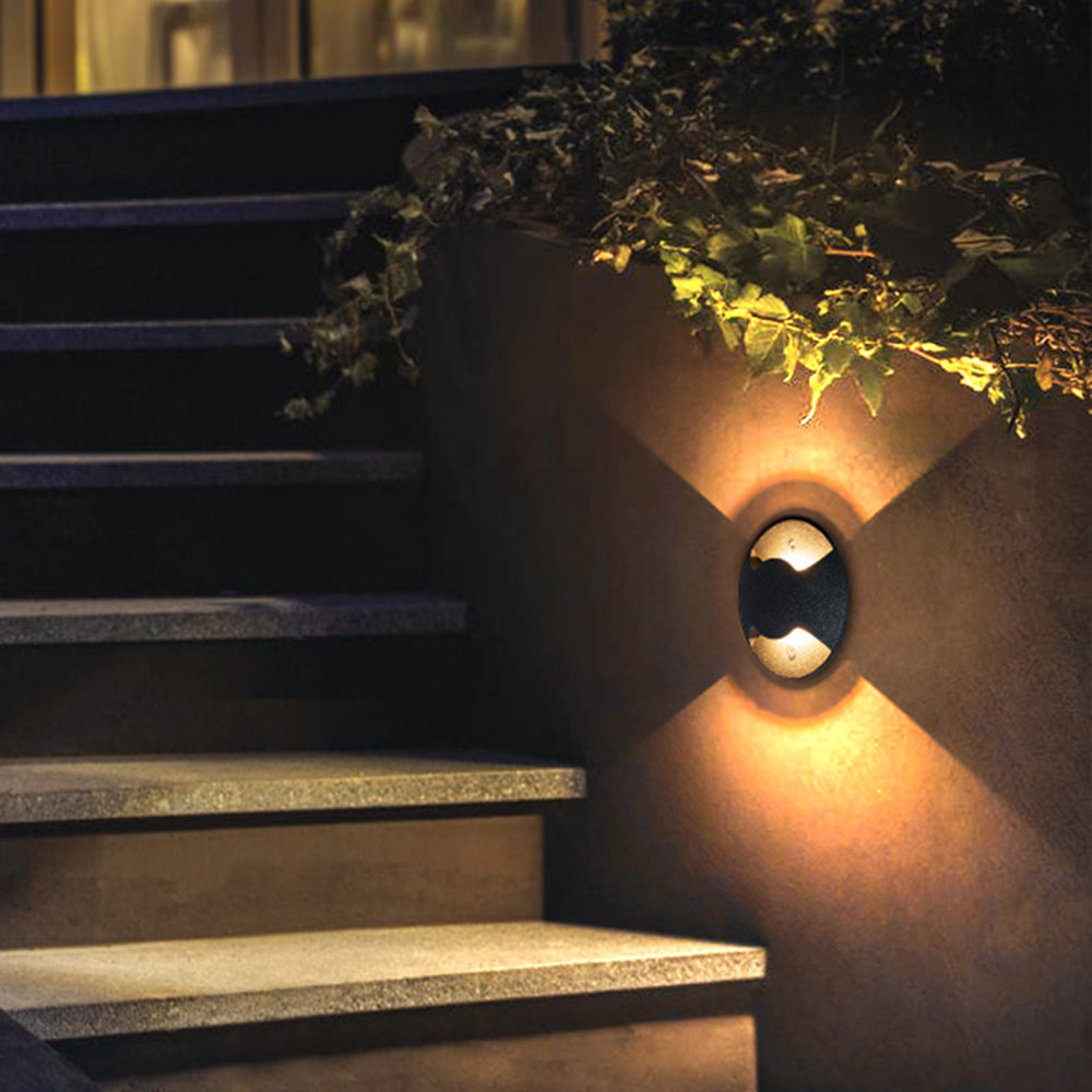 Ray Metal Cylindrical Outdoor Step/Deck Light, Black - Neutralighting