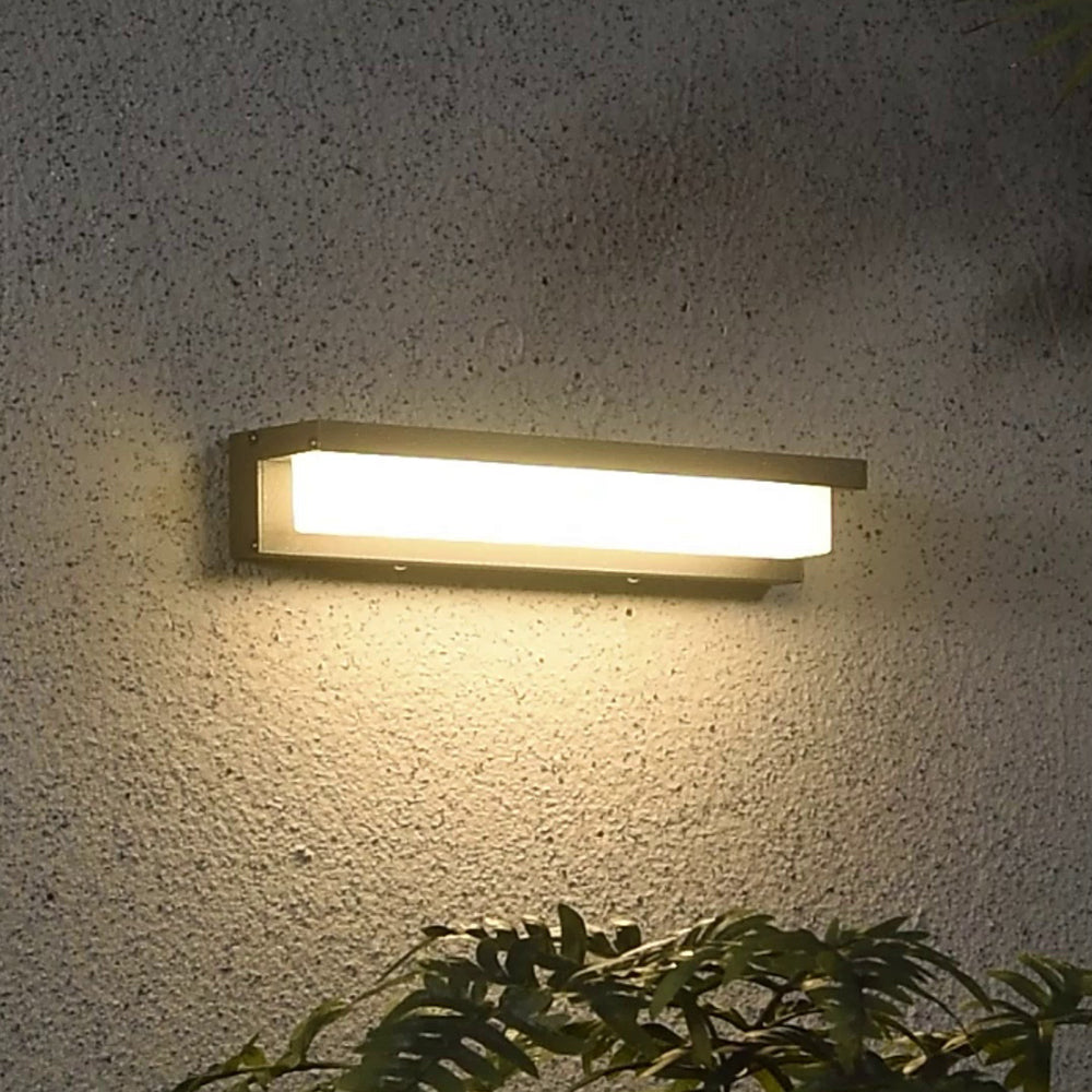 Ray Modern Rectangular Metal/Acrylic Outdoor Solar Wall Lamp, Black - Neutralighting
