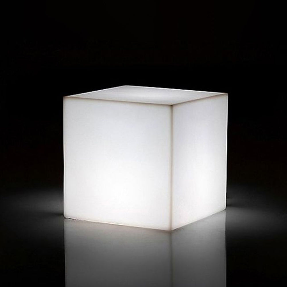 Ray Minimalist Square Acrylic Outdoor Ground Lamp, White - Neutralighting