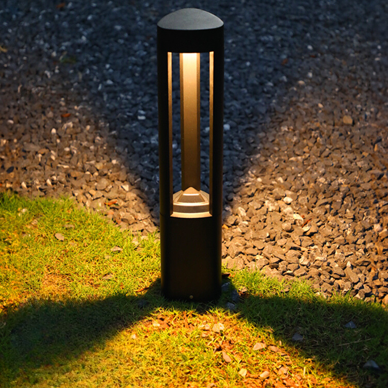 Ray Contemporary Metal Triangular Hollow Outdoor Path Light, Black - Neutralighting