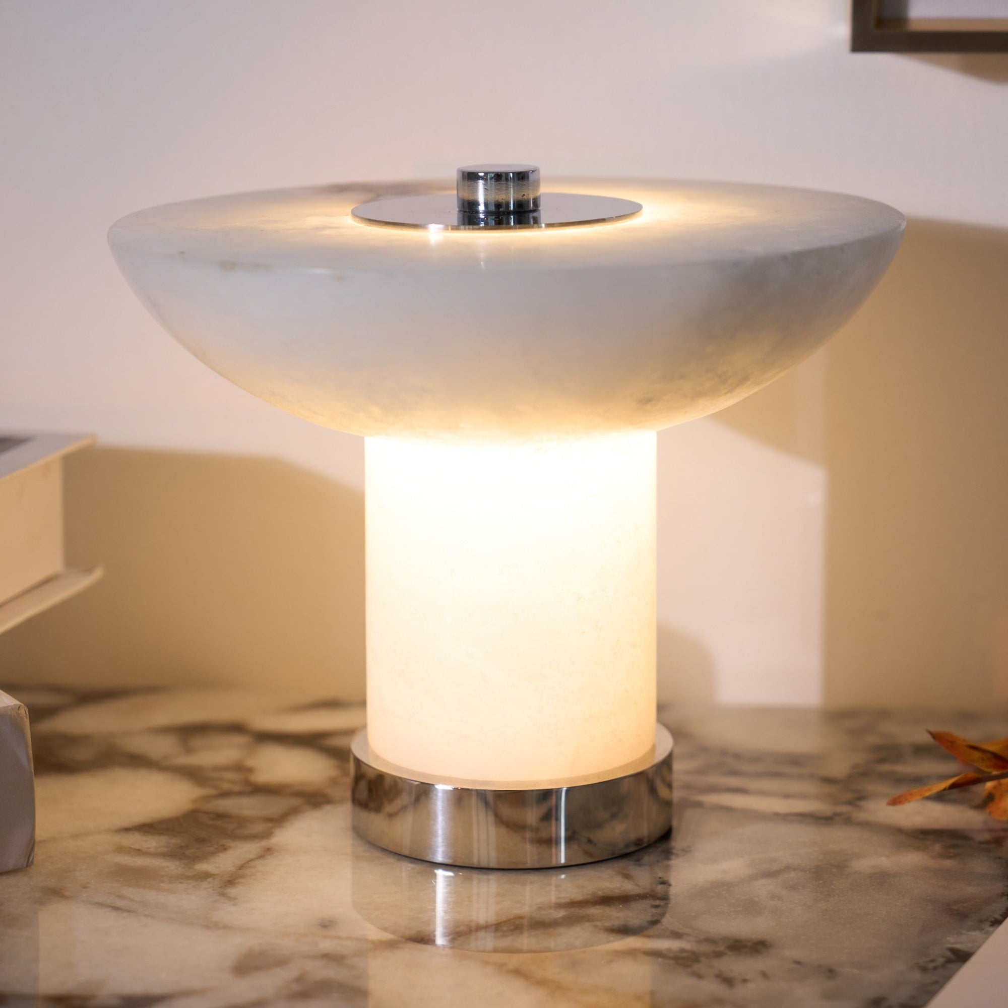 Eurnoran Mushroom Shaped Alabaster Table Lamp - Neutralighting