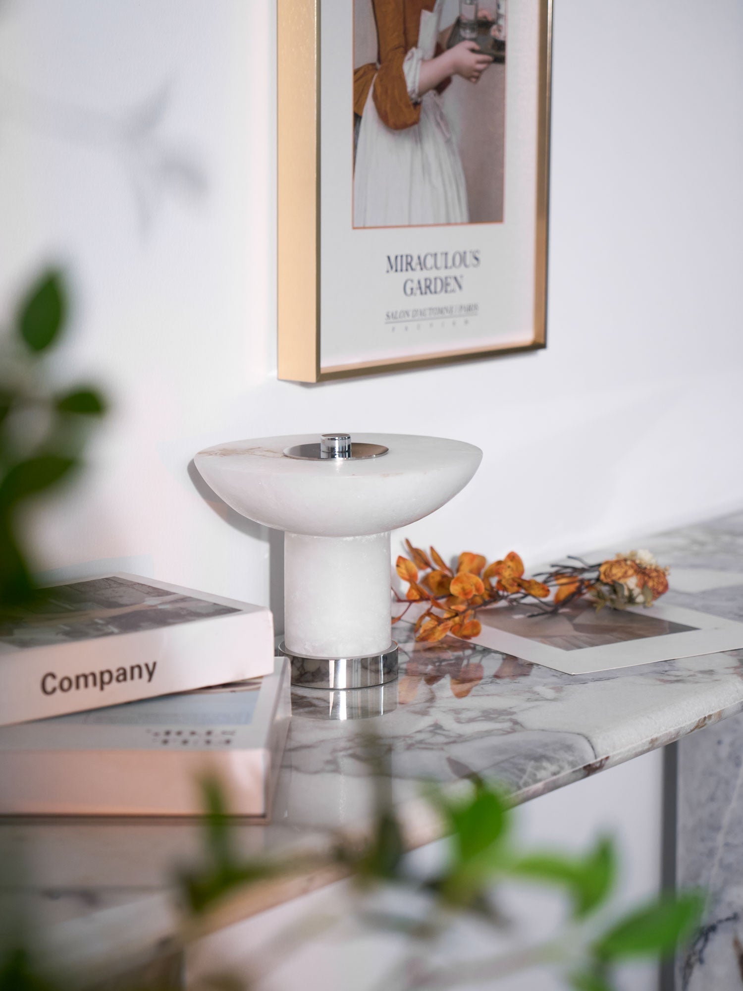 Eurnoran Mushroom Shaped Alabaster Table Lamp - Neutralighting
