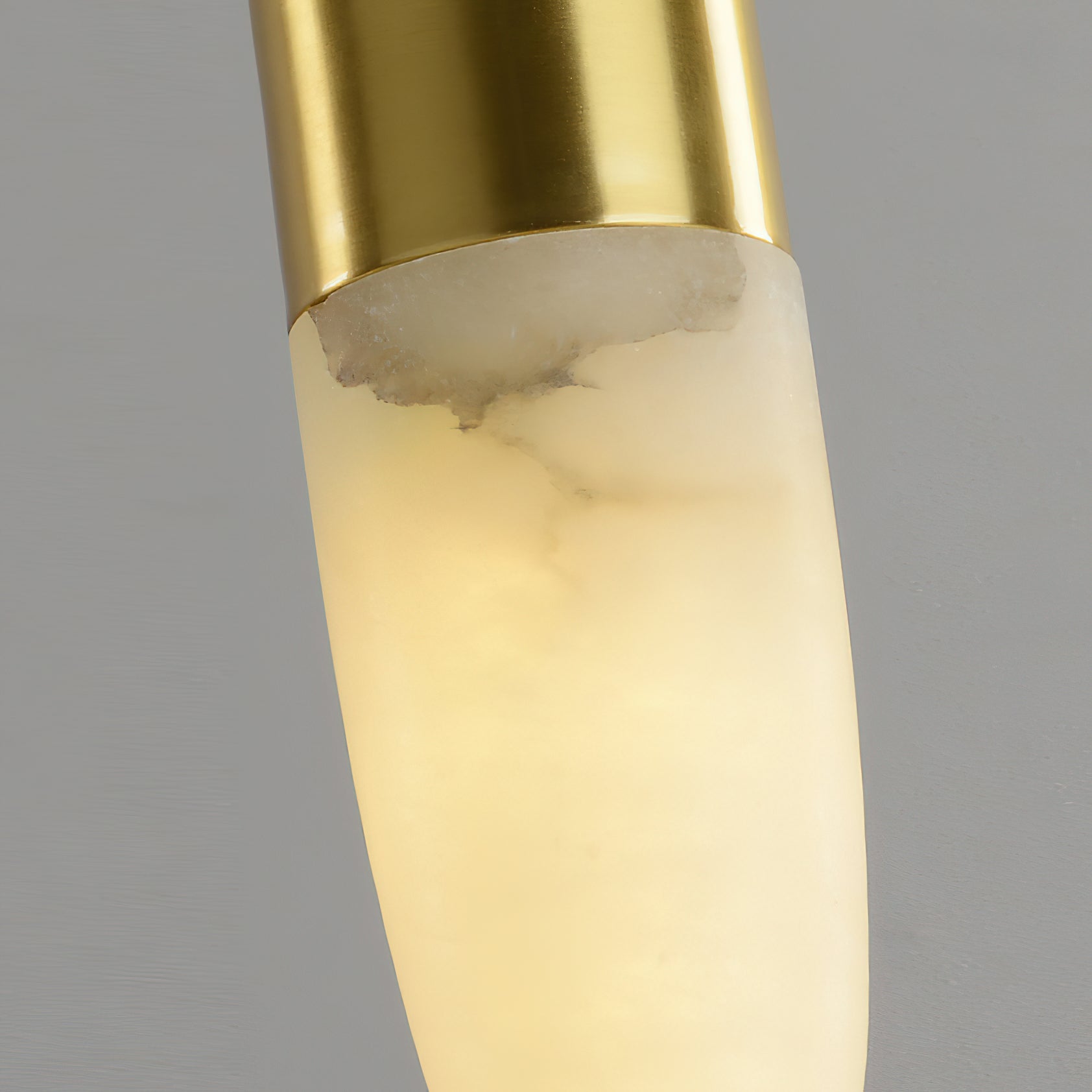 Himinuvye Alabaster Minimalist Bolus Brass Pendant Light - Neutralighting