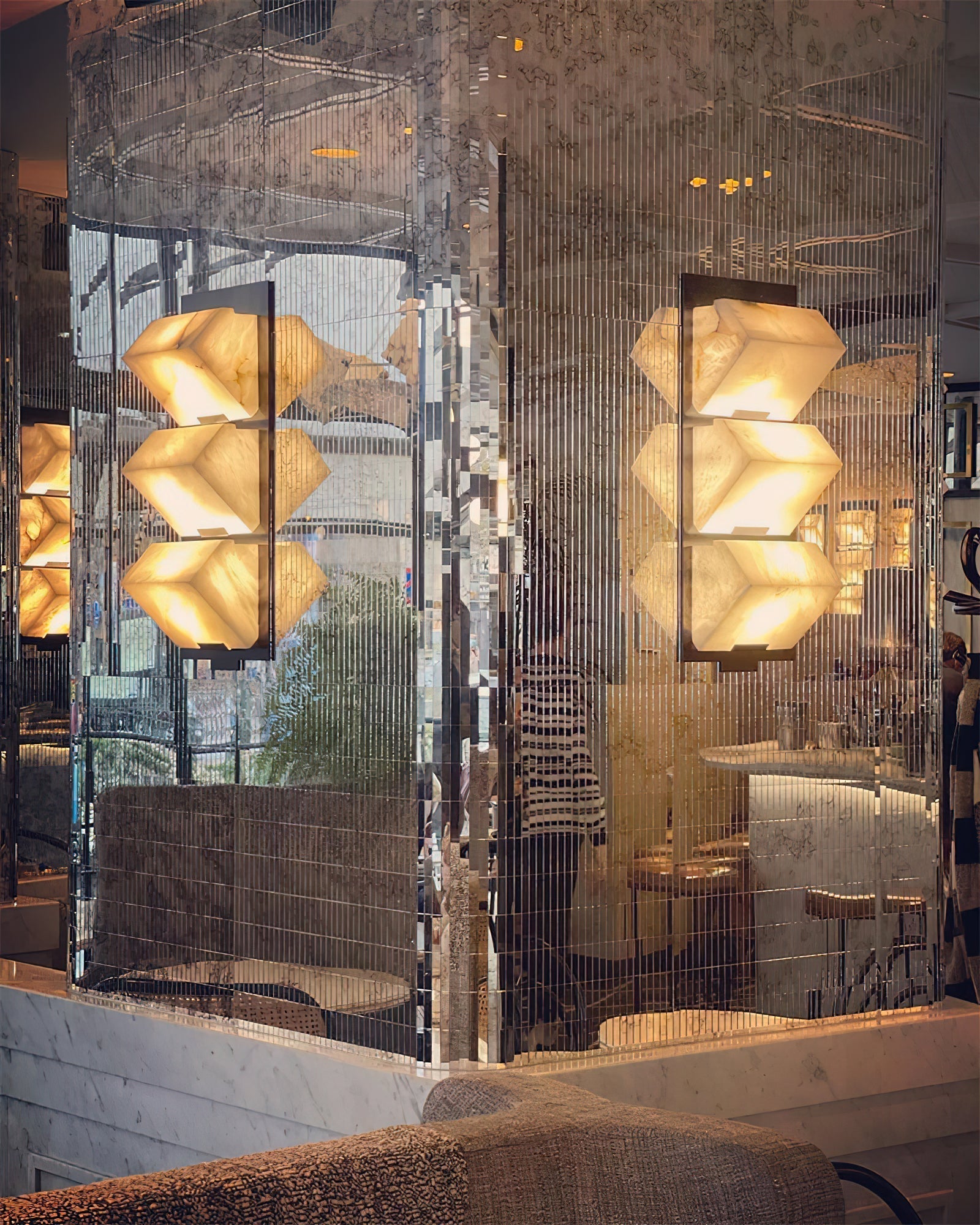 Qvistuvyn Staircase Metal Alabaster Wall Lamp - Neutralighting