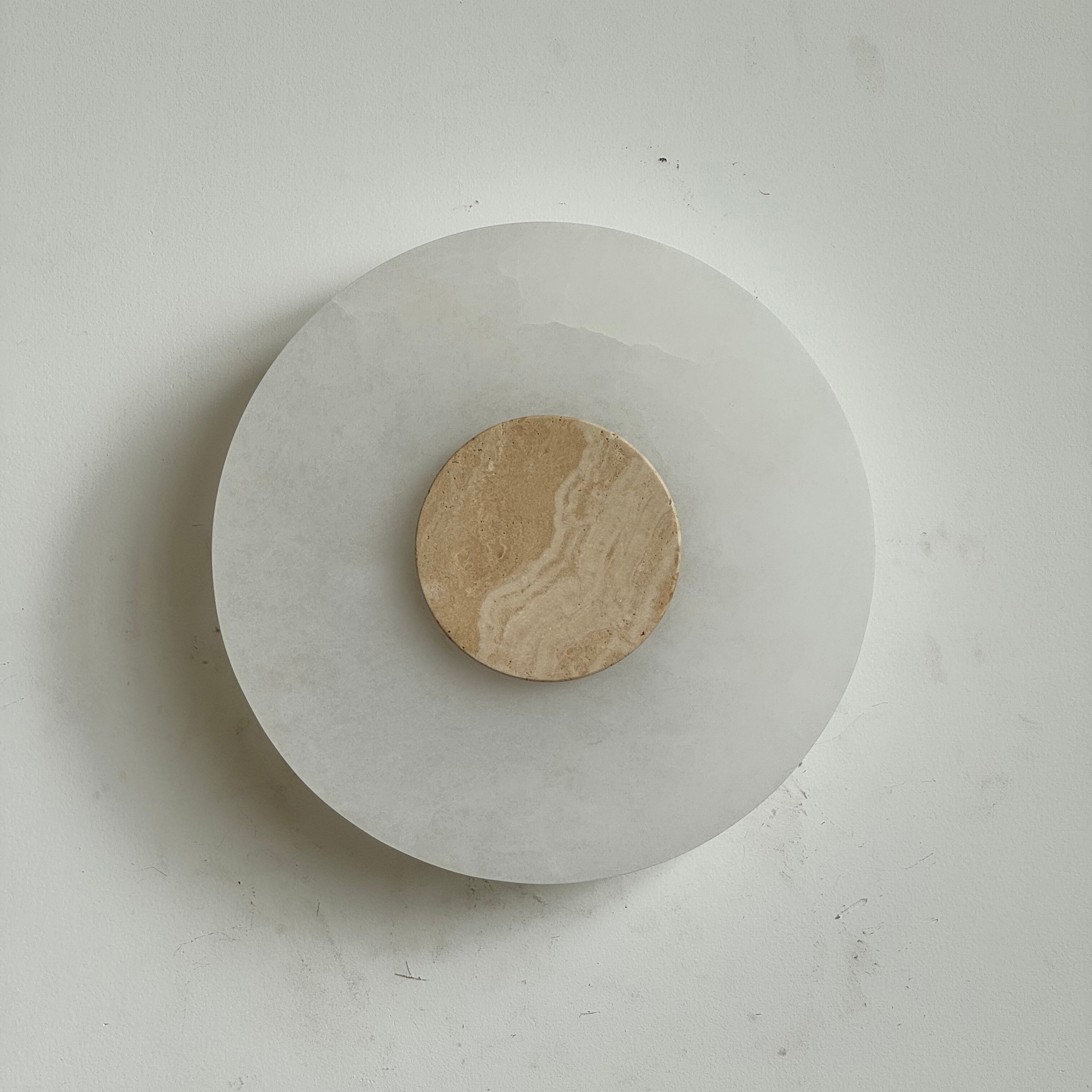 Rauduvyi Modern Minimalist Alabaster Wall Lamp - Neutralighting