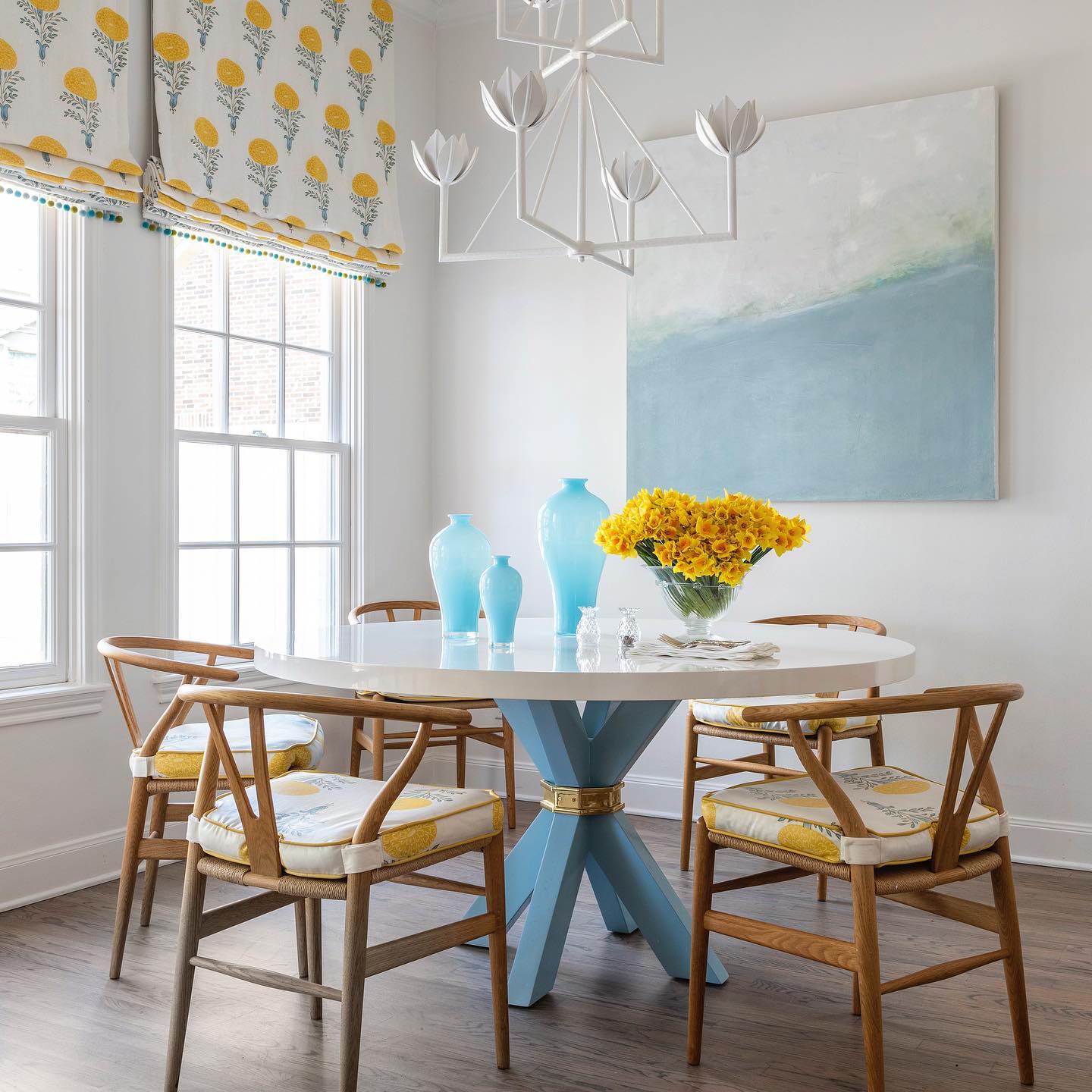Alberto Modern Minimalist Floral Brass Chandelier - Neutralighting
